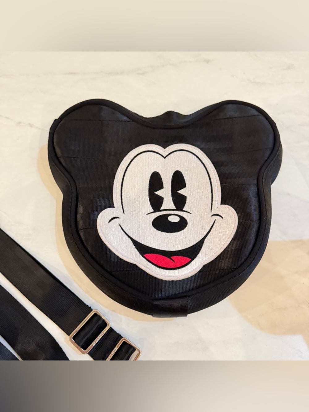 NEW Disney Harvey’s Minnie & Mickey Reversible Bag - Picture 10 of 13